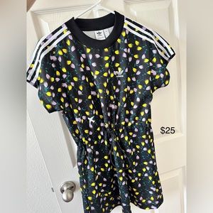 Adidas women’s jersey dress size large